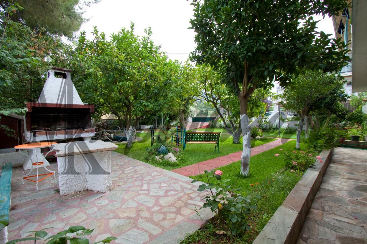 M K Apartments Arkitsa Exterior photo